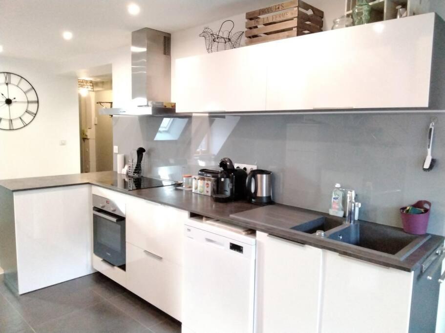 Les Toits D'helene Apartment