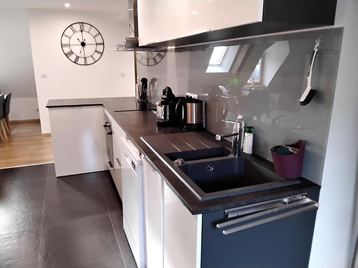 Les Toits D'helene Apartment *